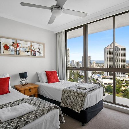 Capricorn One Beachside Holiday Apartments - Official Гоулд Коуст Екстериор снимка