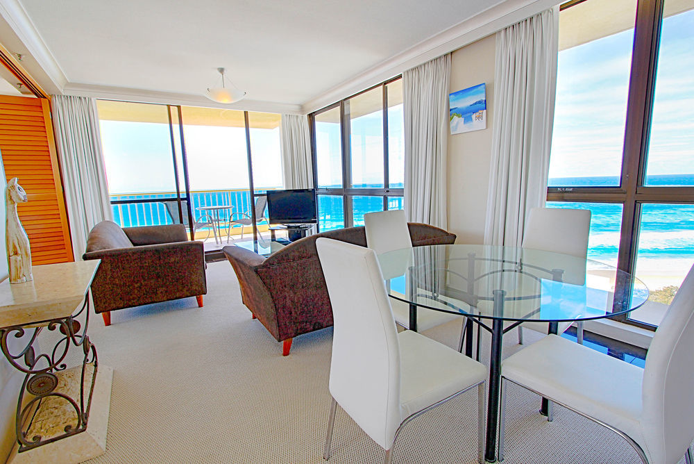 Capricorn One Beachside Holiday Apartments - Official Гоулд Коуст Екстериор снимка